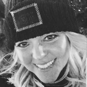 Meet your Posher, Dena